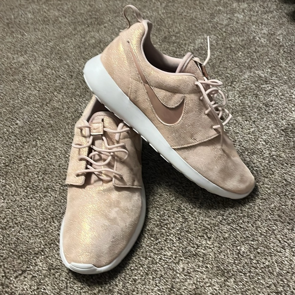 Nike shoes